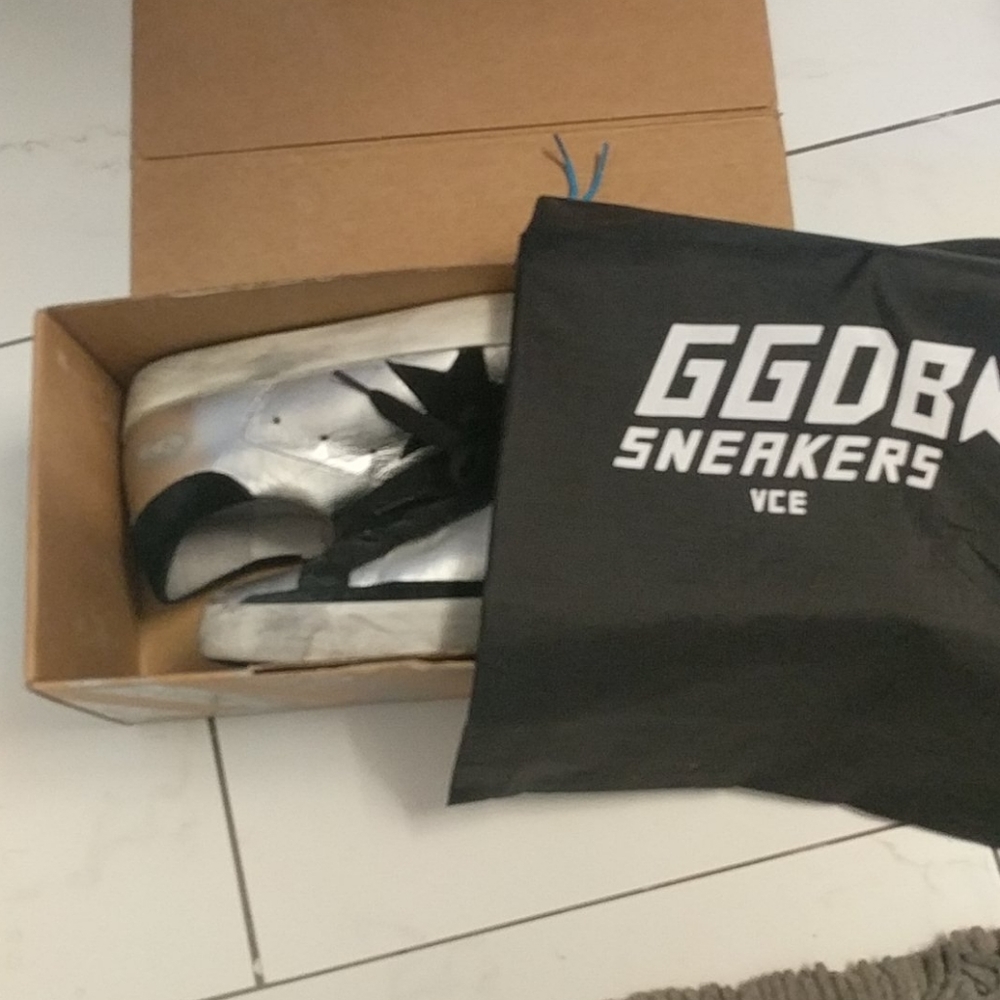 Golden Goose Sneaker